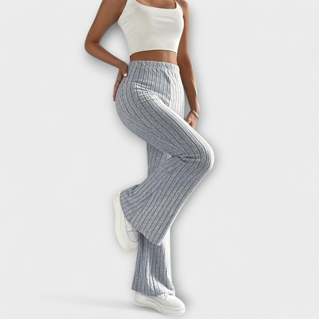 Тонка - Широки панталони със стил