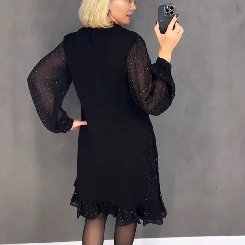 Дамски рокли с кръгло деколте и кристали в единен цвят