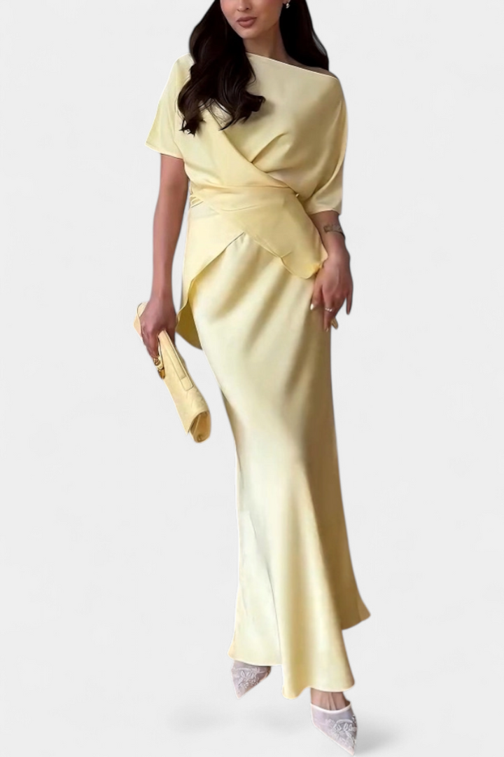 Комплект Сара с Топ с Прекръстени Презрамки и Лека Пола