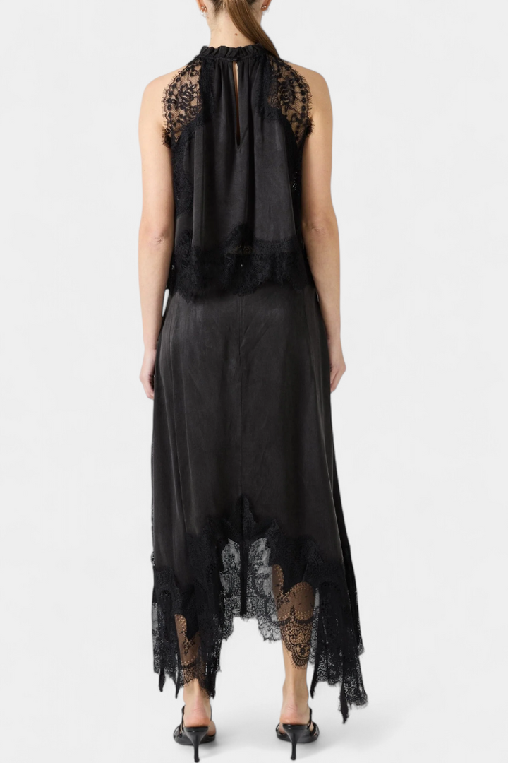 Нада Миди Пола с Дантелени Детайли и Асиметричен Подгъв